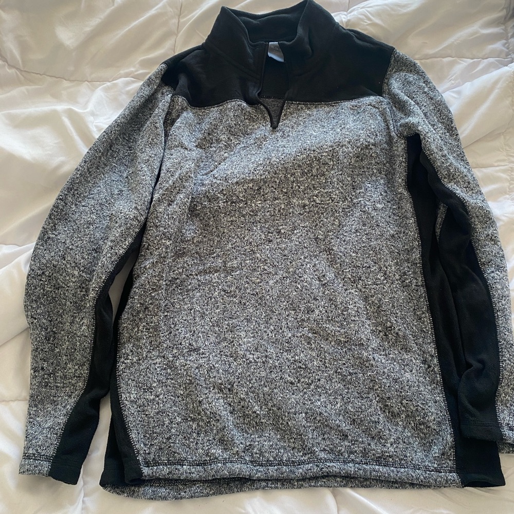 YOUTH BOYS CHAMPION SWEATER HENLEY -EUC (XL 16-18)